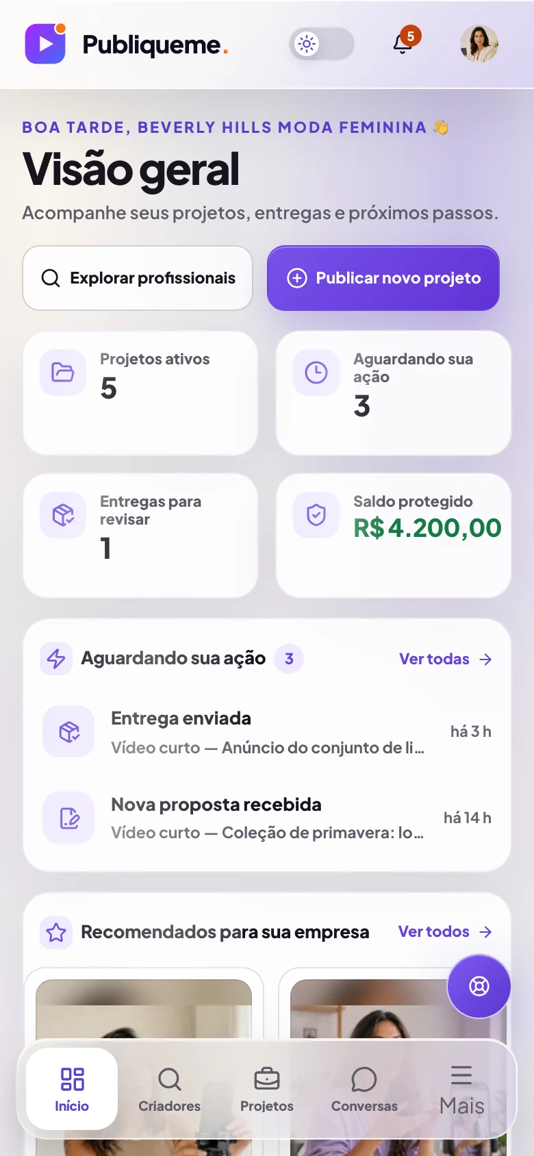 Visão geral do painel da empresa: projetos ativos, o que aguarda sua ação, entregas para revisar e o saldo protegido.